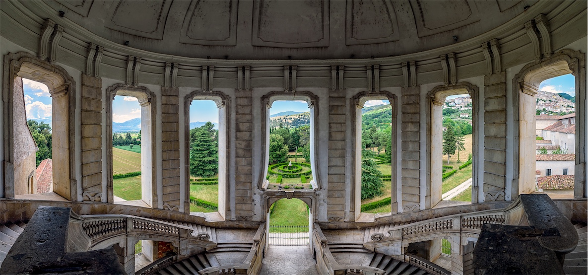 12 scalone della Certosa di Padula